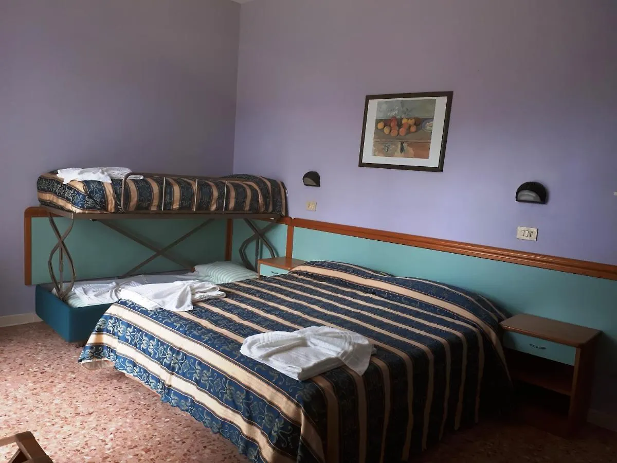 Hotel Bahamas Lido Di Savio İtalya