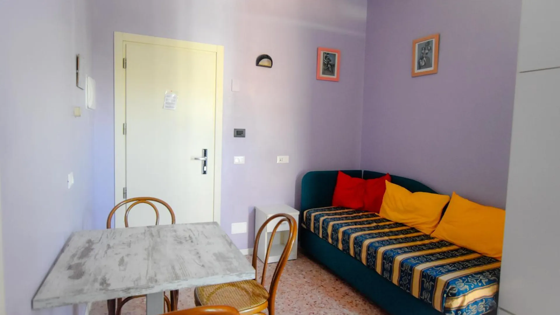 Hotel Bahamas Lido Di Savio 3*,  İtalya