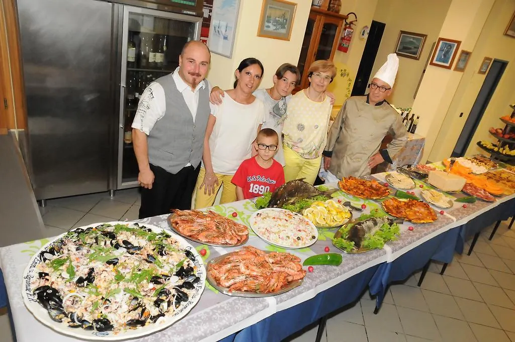 ***  Hotel Bahamas Lido Di Savio İtalya